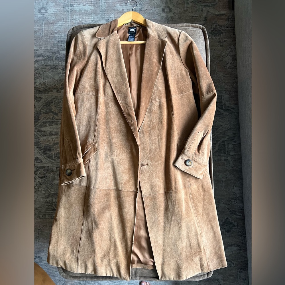 Women’s size 6 vintage faux suede long trench coat - brown